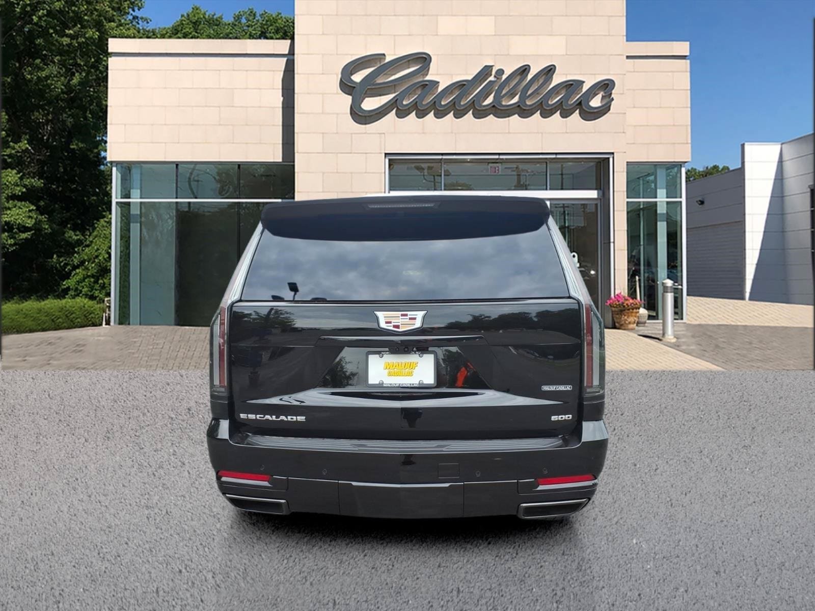 New 2026 Cadillac Escalade ESV Sport w/ Touring Package AWD/4WD image 4