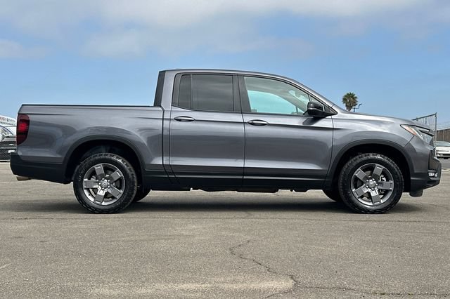 Used 2024 Honda Ridgeline TrailSport image 3