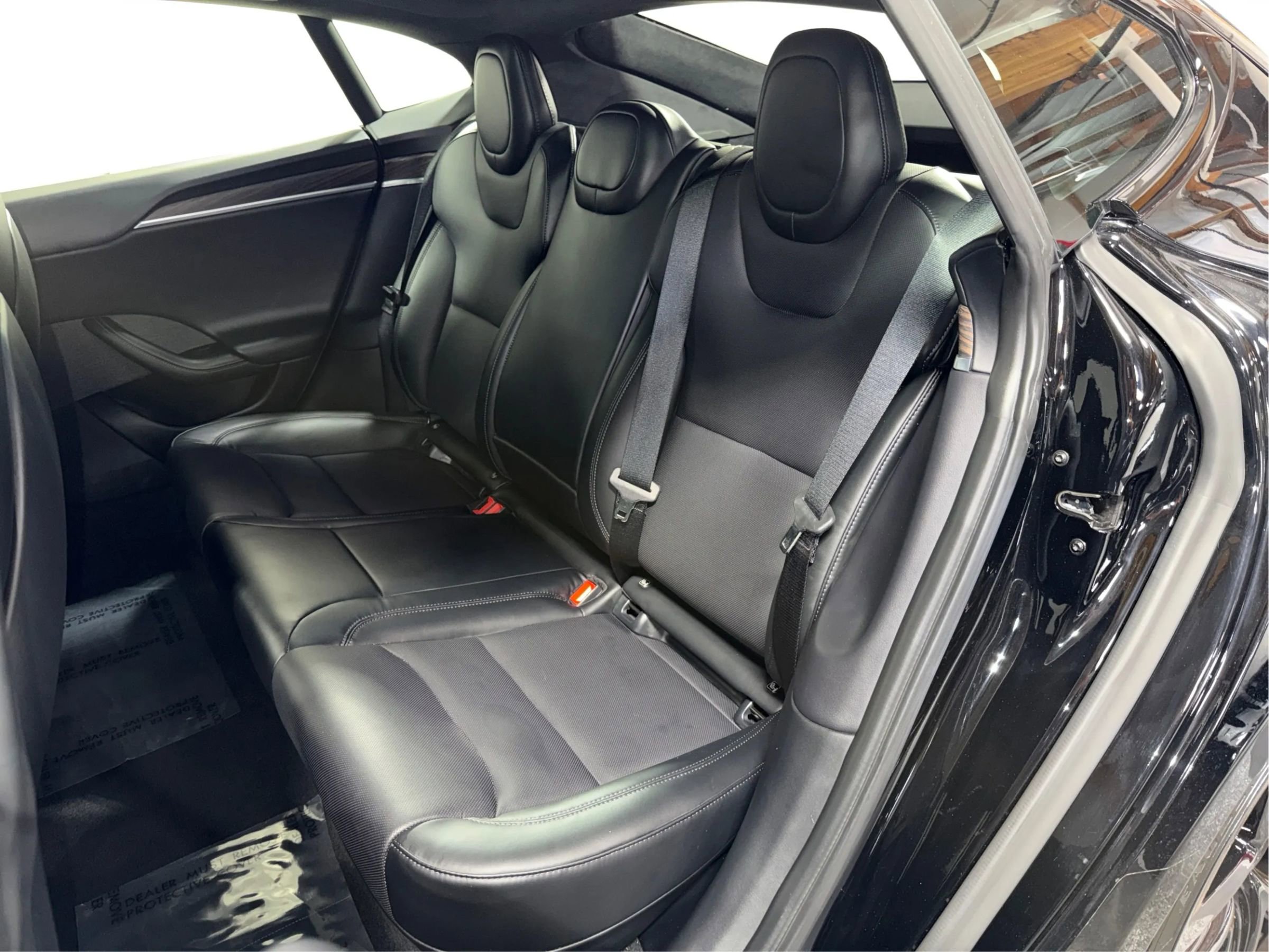 Used 2023 Tesla Model S Standard Range image 10