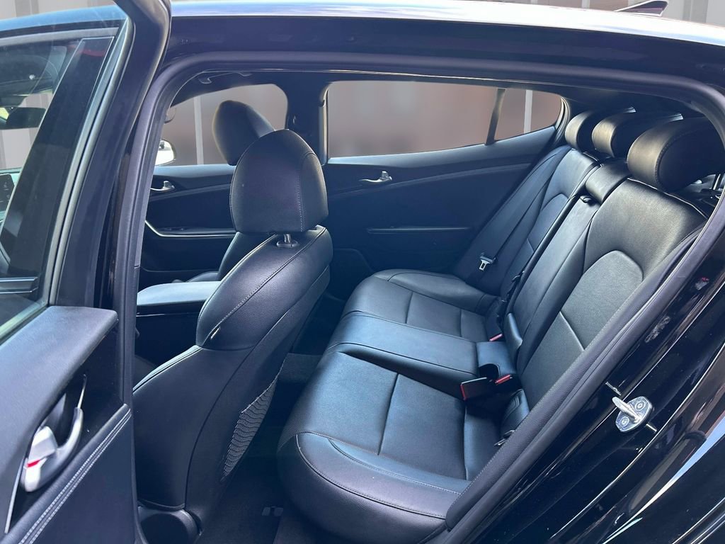 Used 2023 Kia Stinger GT-Line RWD image 12