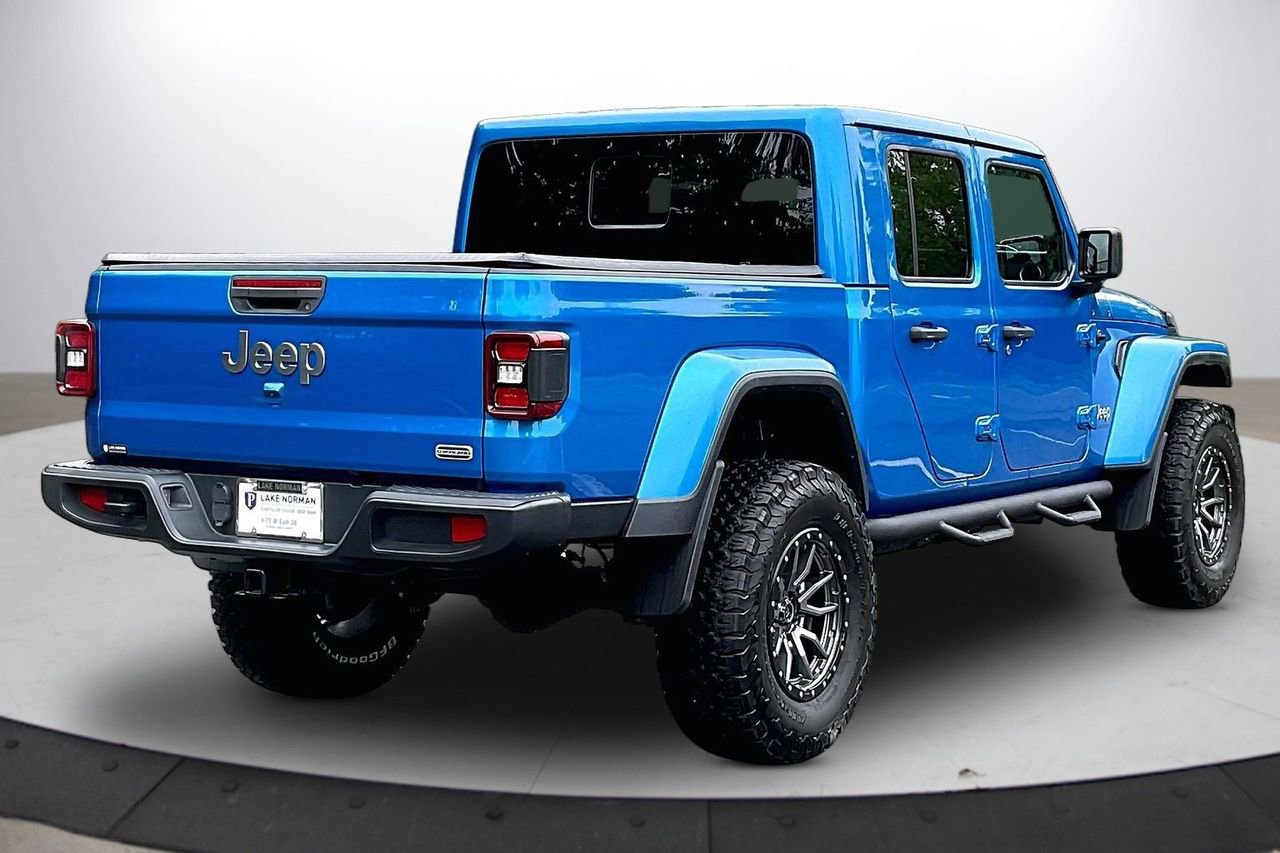 Certified 2021 Jeep Gladiator Overland AWD/4WD image 9
