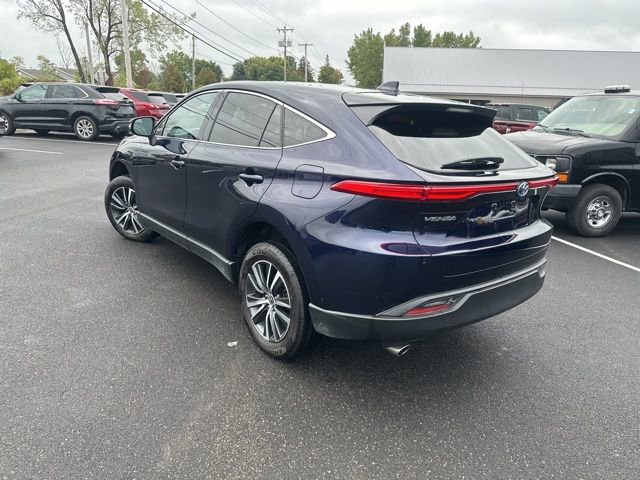 Used 2024 Toyota Venza LE AWD/4WD image 6