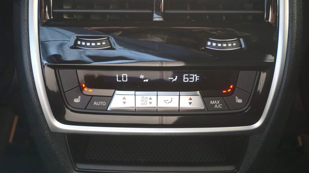 New 2026 BMW X5 M60i image 17