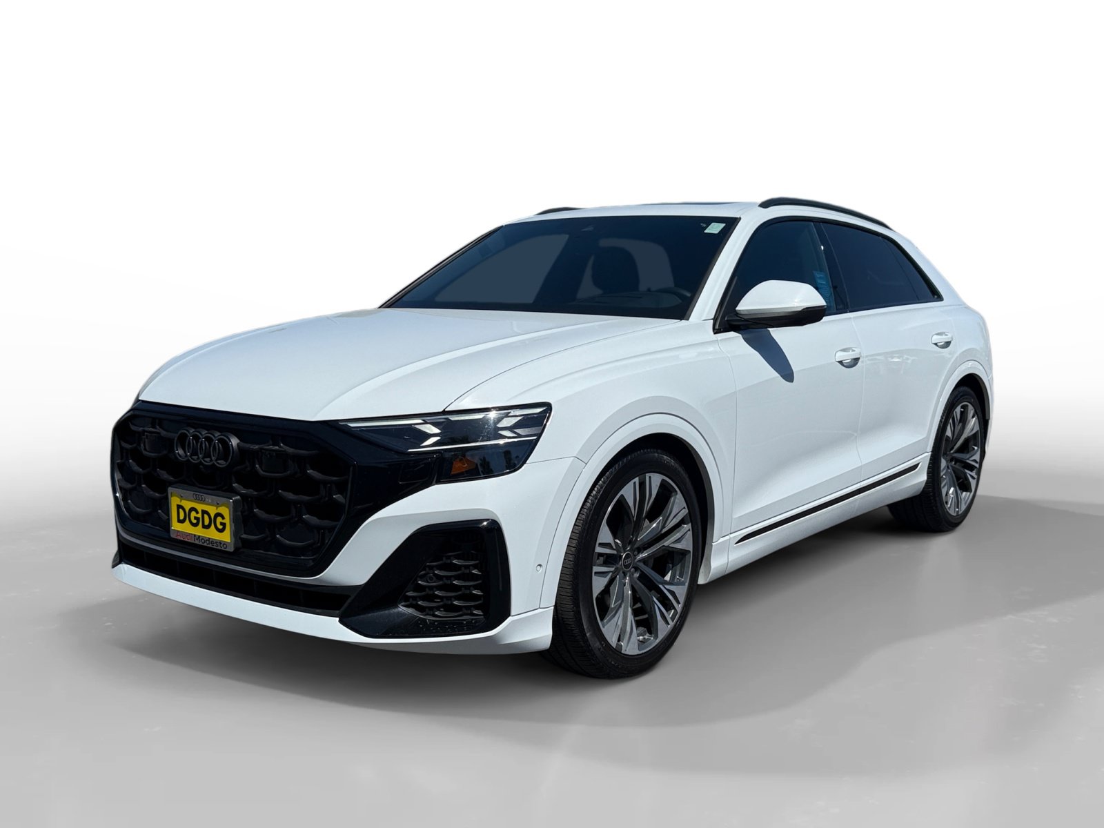 Used 2025 Audi Q8 Prestige AWD/4WD image 1