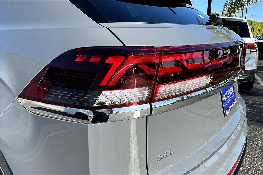 New 2026 Volkswagen Atlas Cross Sport SEL Premium R-Line AWD/4WD image 23