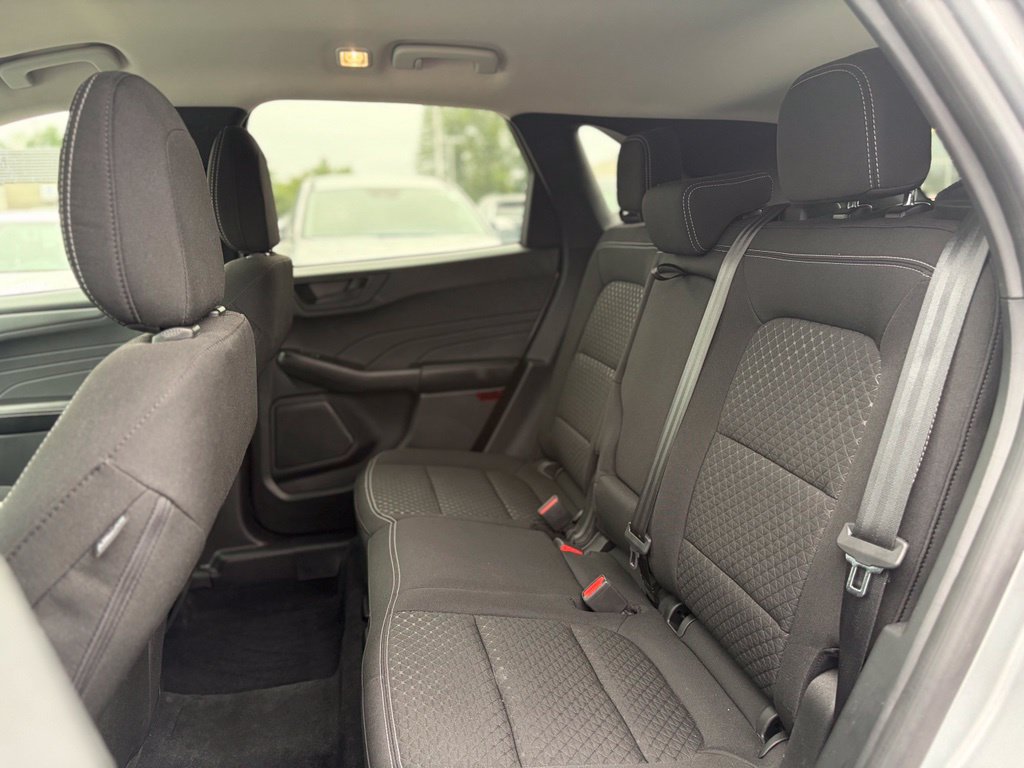 Used 2023 Ford Escape Active w/ Tech Pack #1 AWD/4WD image 12