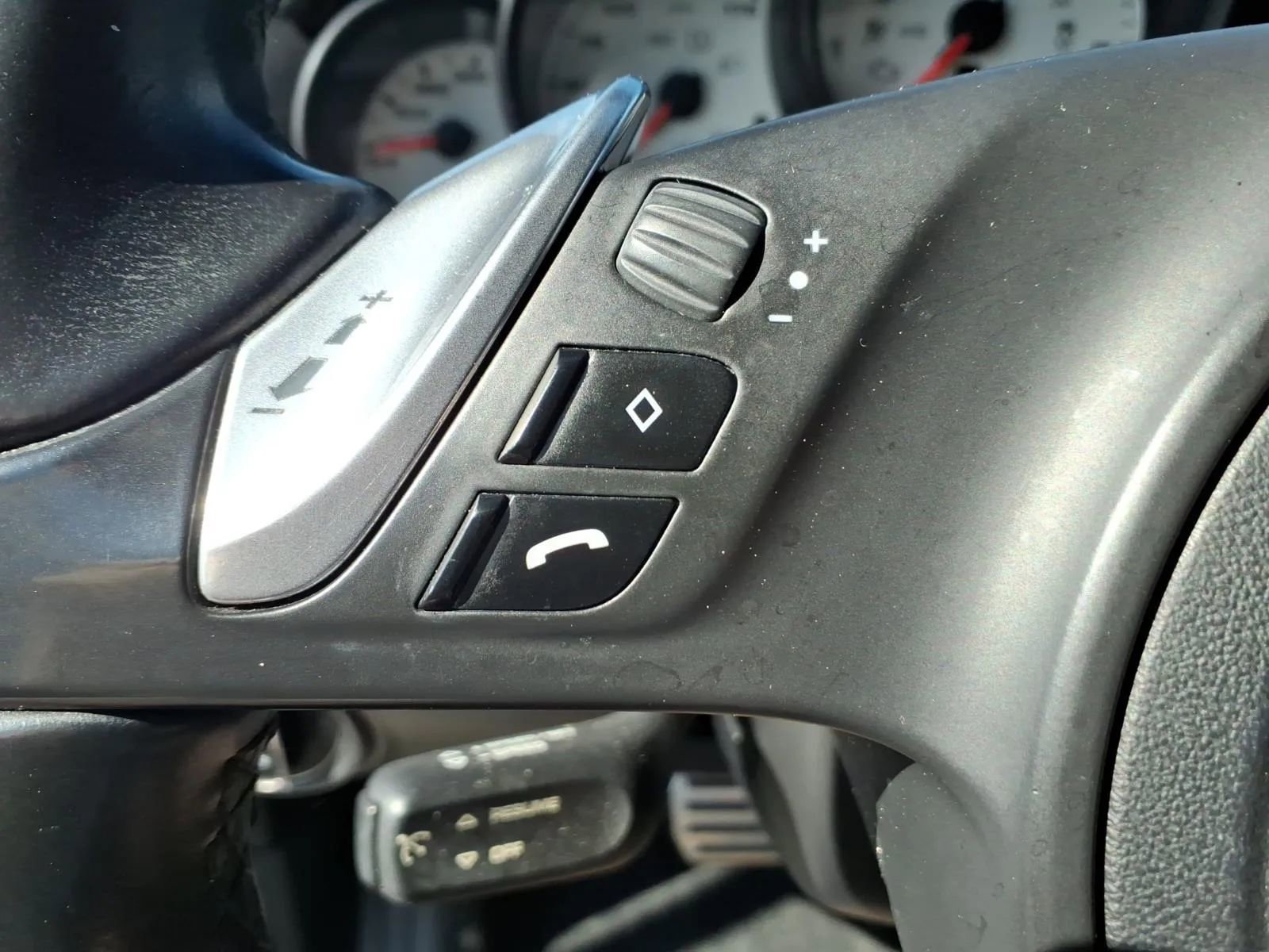 Used 2014 Porsche Cayenne S AWD/4WD image 28