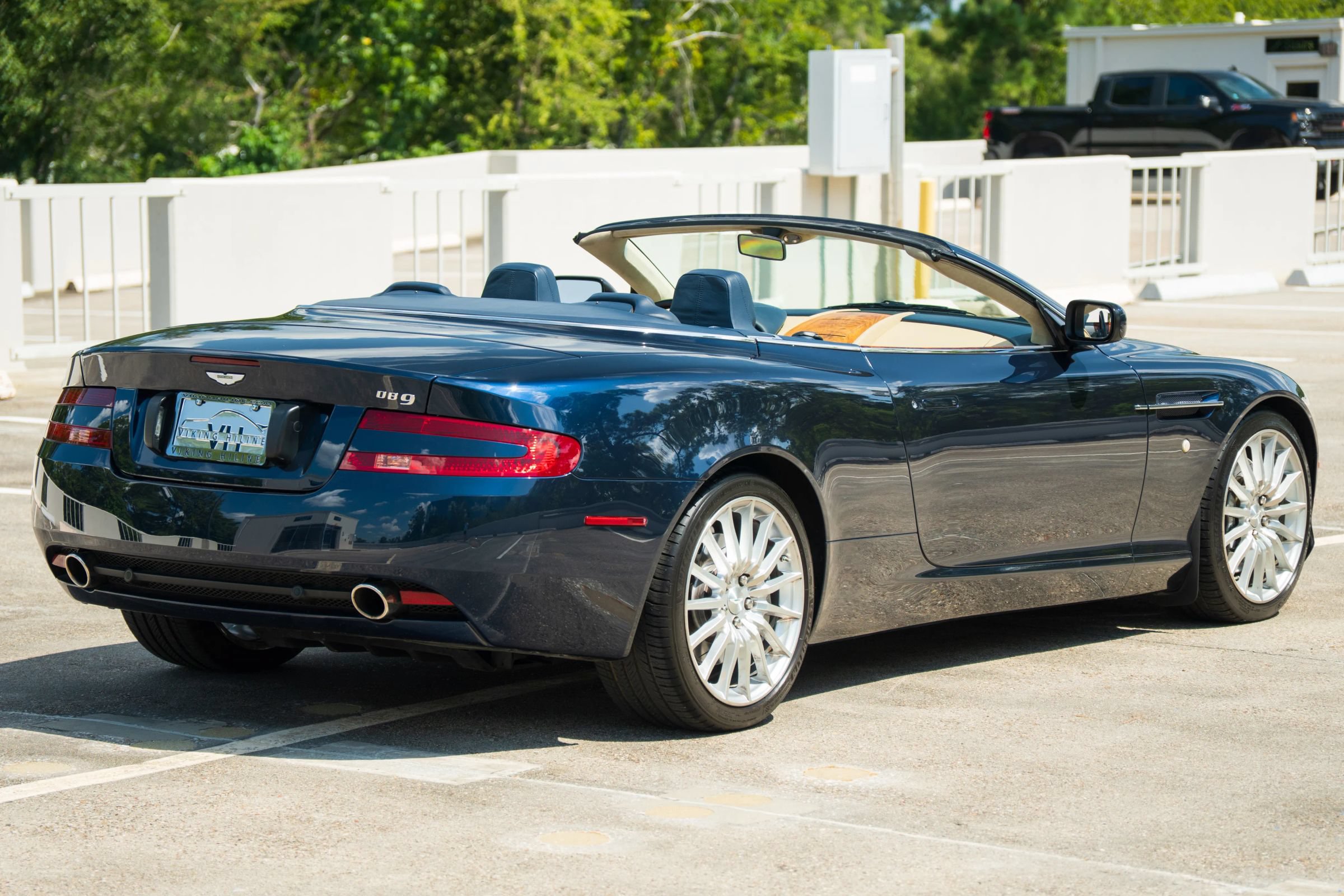 Used 2006 Aston Martin DB9 Volante RWD image 13