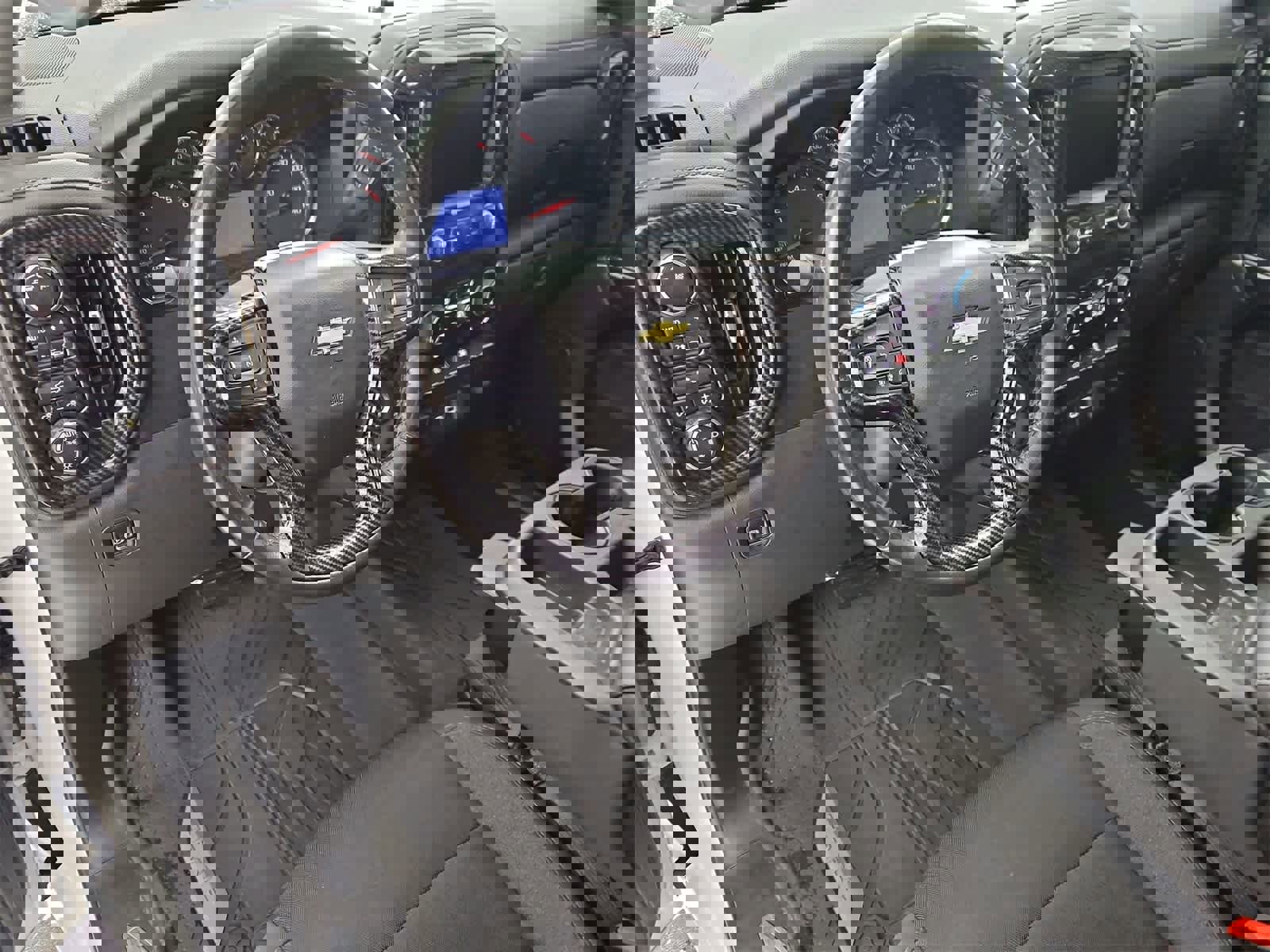 Used 2019 Chevrolet Silverado 1500 LT w/ All-Star Edition image 2