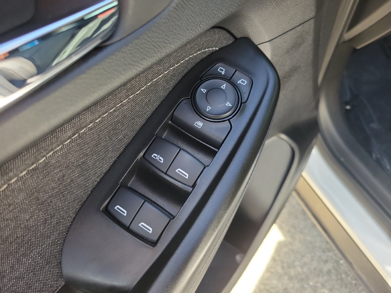 Certified 2023 Chevrolet TrailBlazer ACTIV w/ Convenience Package FWD image 14