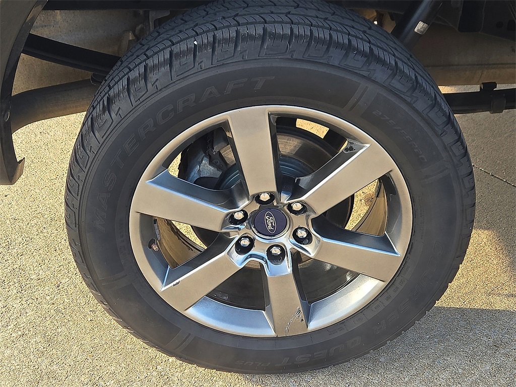 Used 2016 Ford F150 XLT w/ Equipment Group 302A Luxury image 7