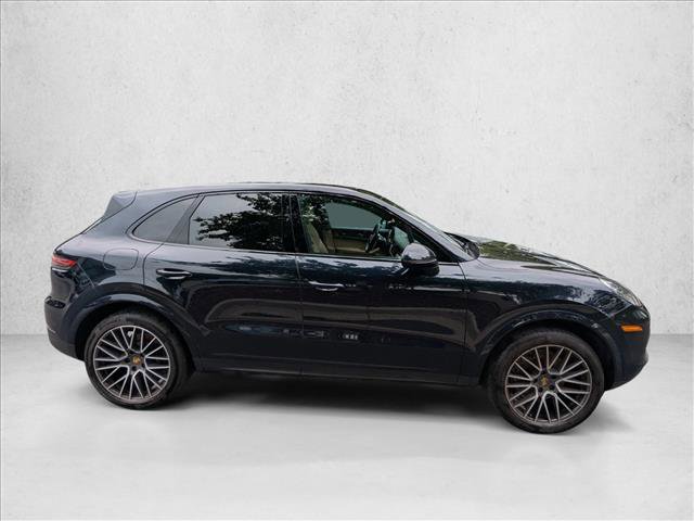 Used 2021 Porsche Cayenne AWD/4WD image 4