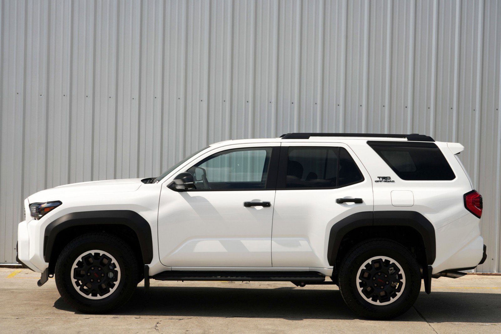 Used 2025 Toyota 4Runner TRD Off-Road image 9