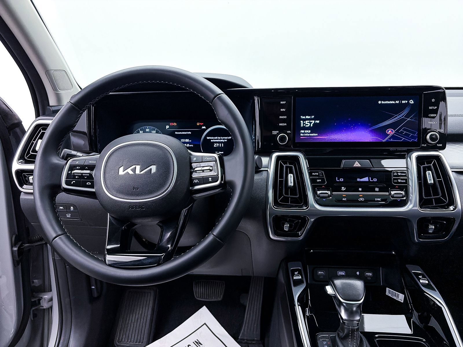 Used 2023 Kia Sorento SX image 4