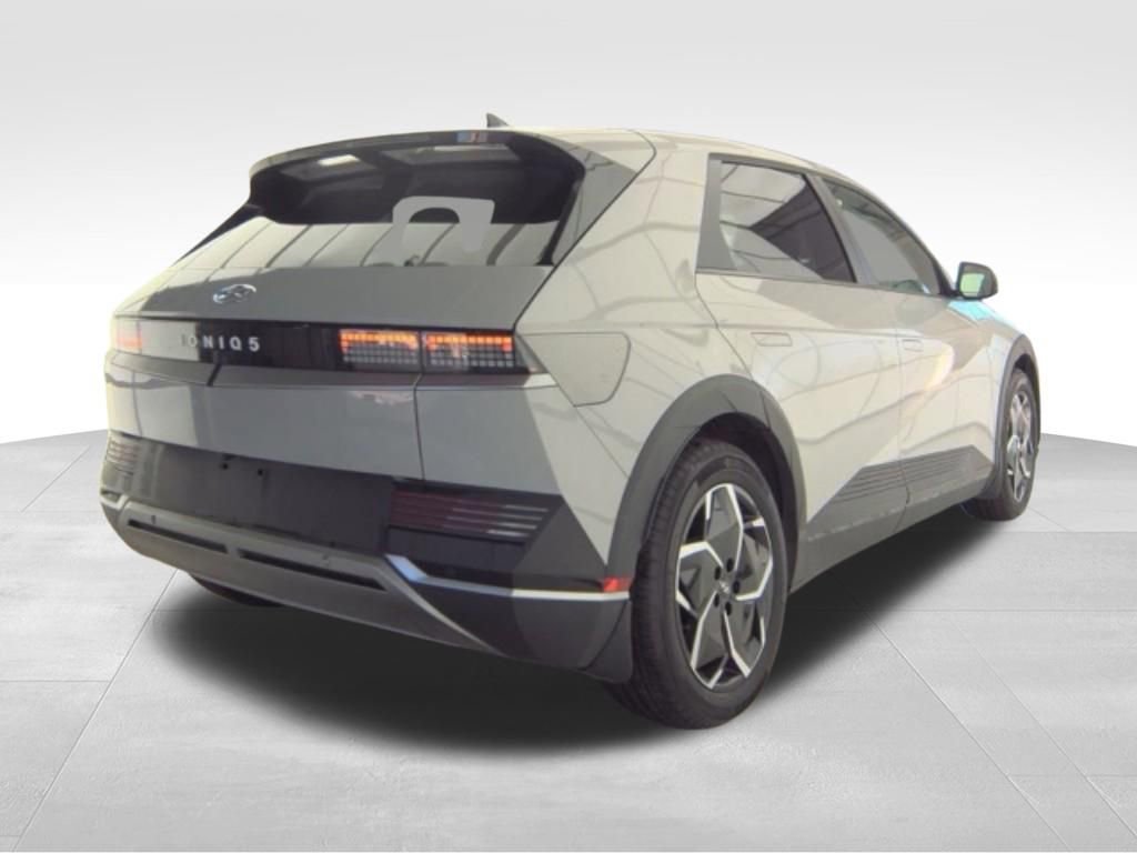 Used 2024 Hyundai Ioniq 5 SEL RWD image 6