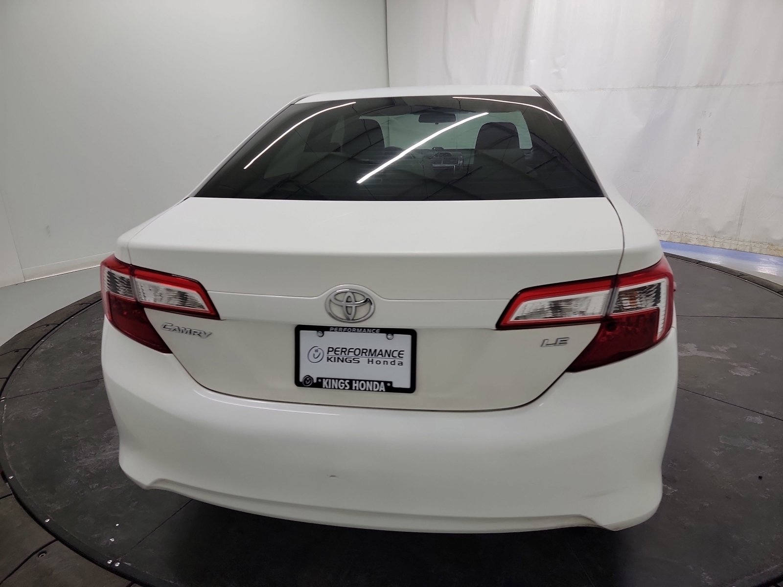 Used 2012 Toyota Camry LE image 8