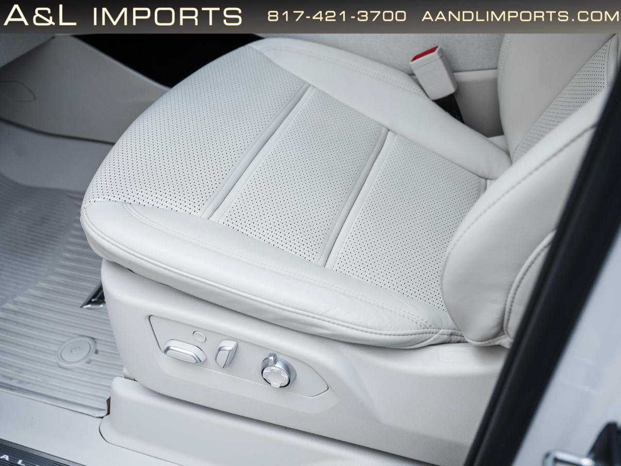 Used 2024 Cadillac Escalade Sport Platinum w/ LPO, ONYX Package AWD/4WD image 47