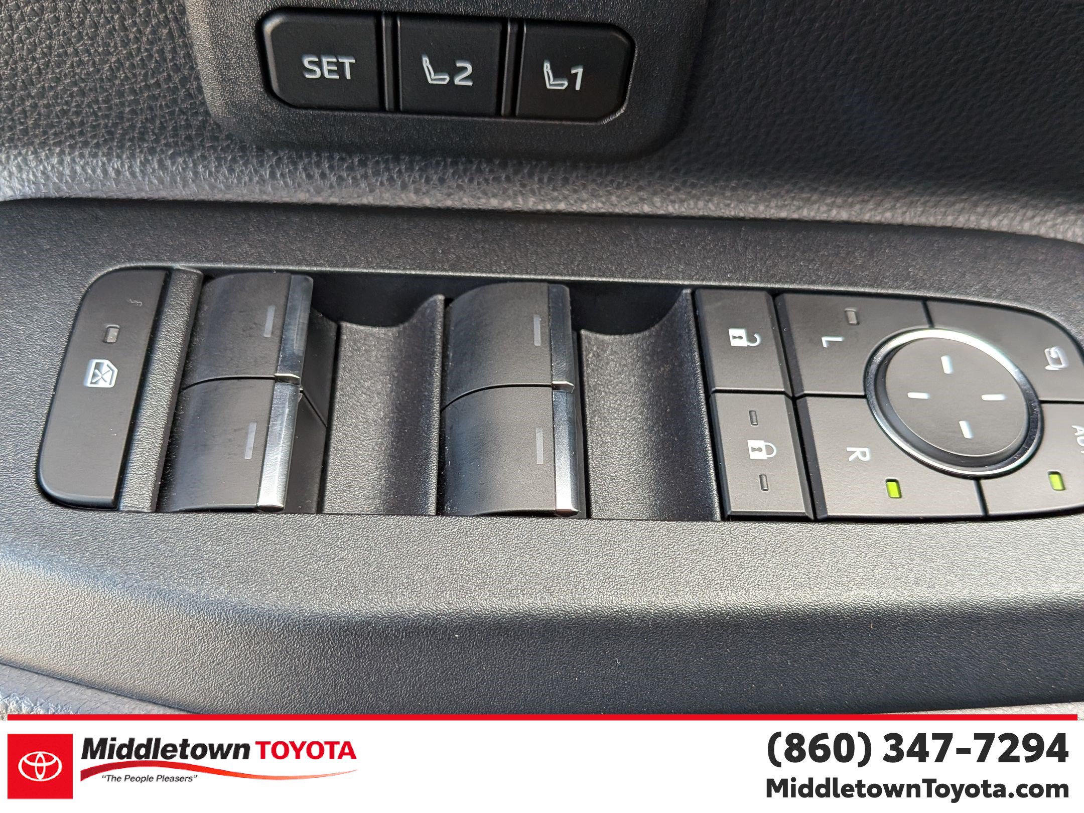 Used 2025 Toyota Land Cruiser w/ Premium Package AWD/4WD image 12