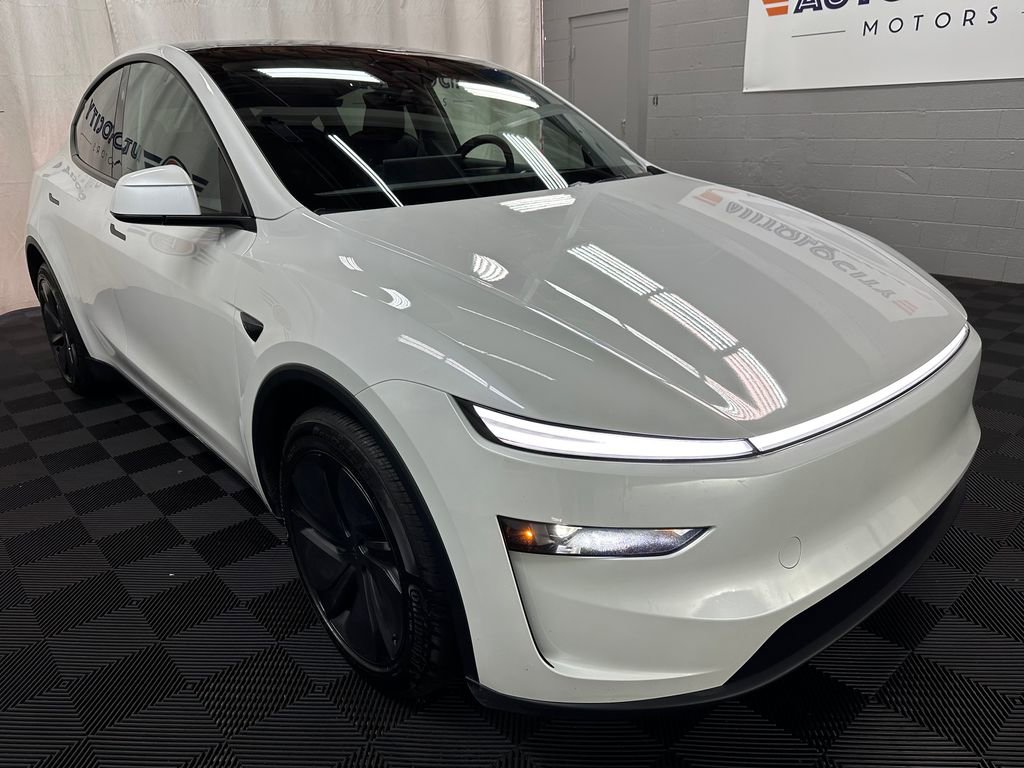 Used 2026 Tesla Model Y Long Range AWD/4WD image 2