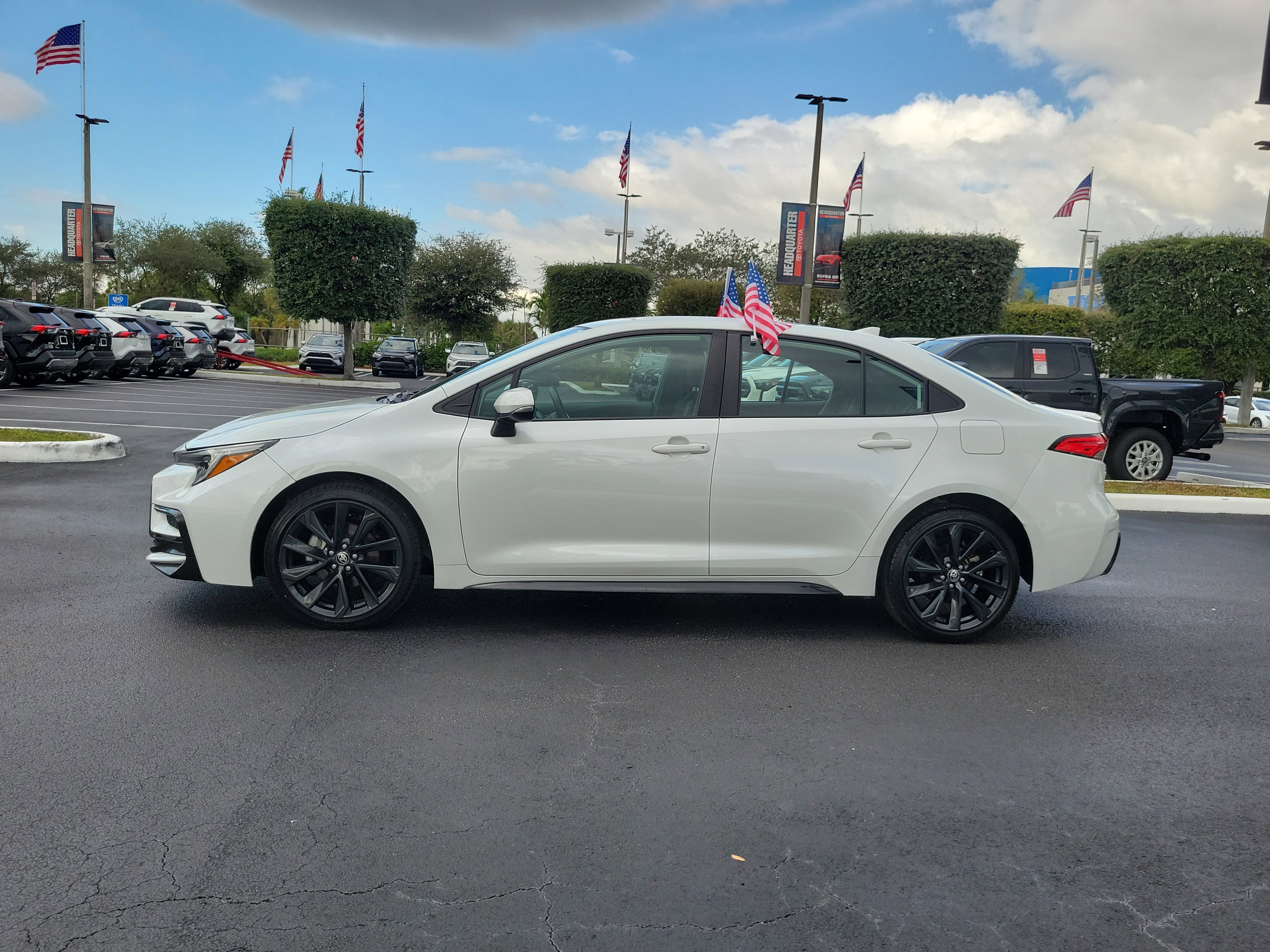 Used 2023 Toyota Corolla SE image 7