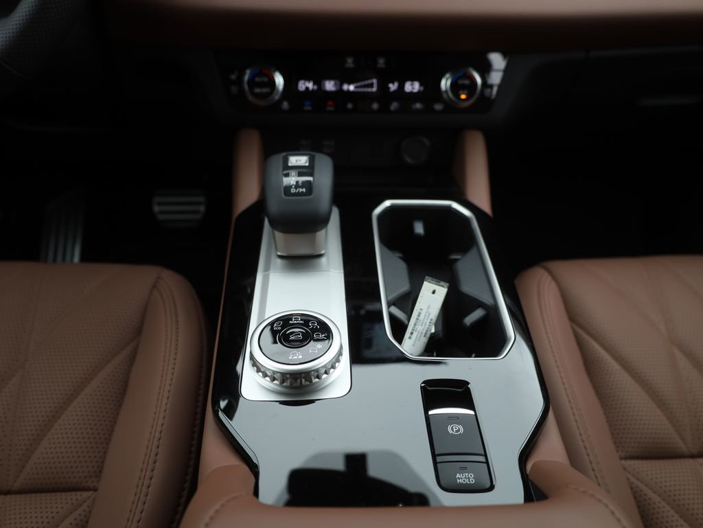 New 2025 Mitsubishi Outlander SEL image 26