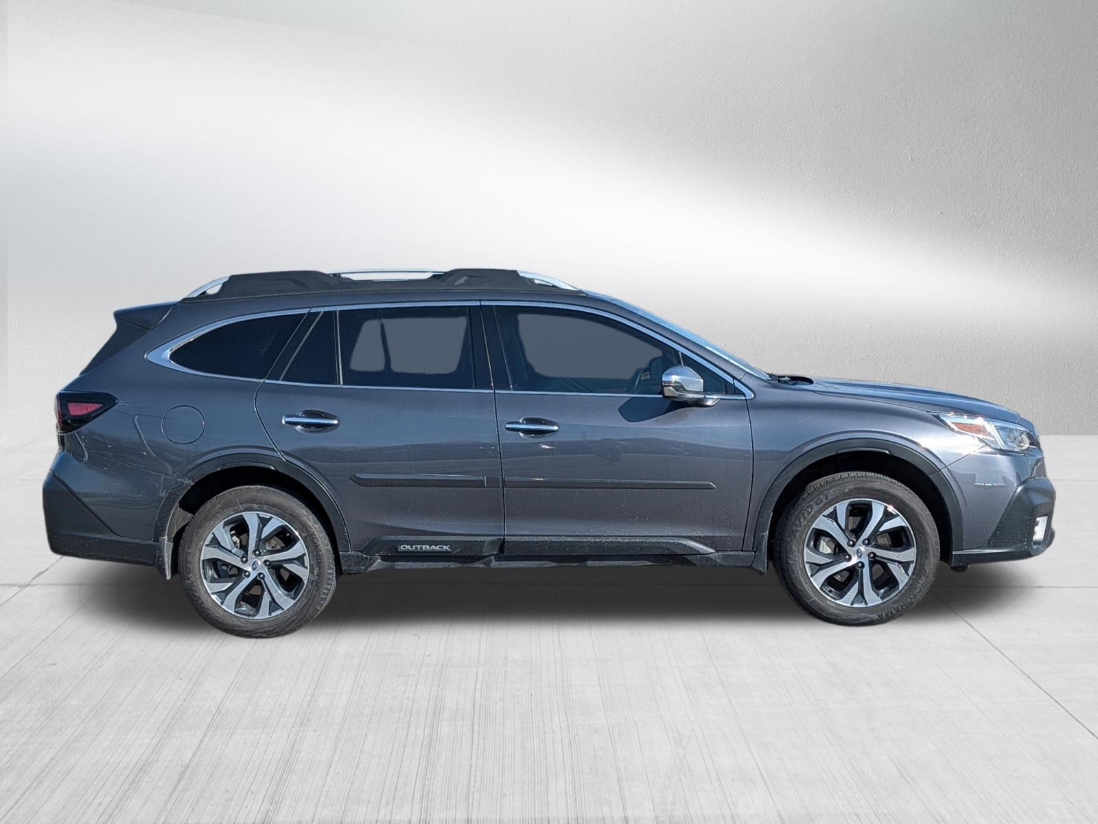 Used 2022 Subaru Outback Touring image 8