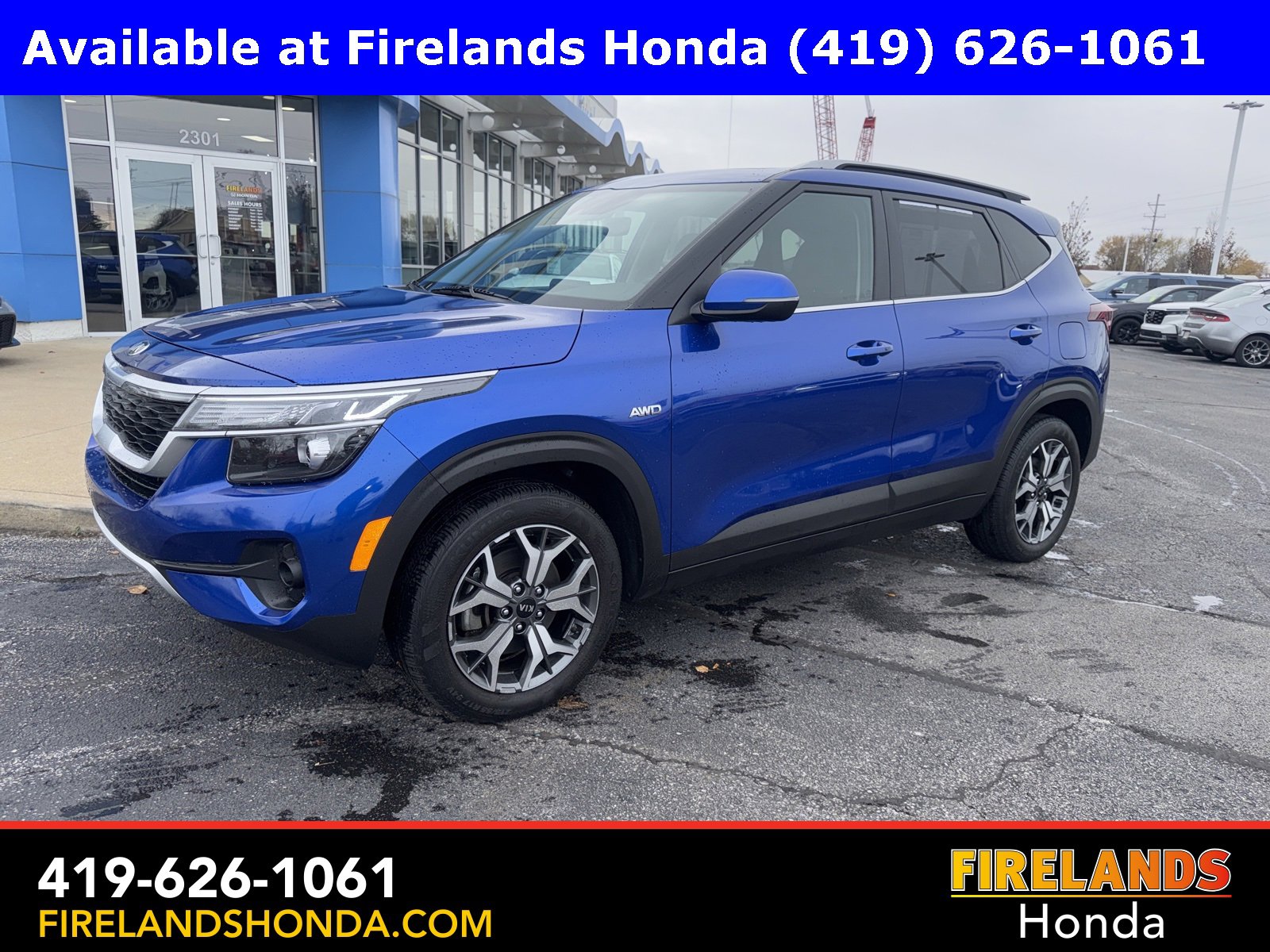 Used 2021 Kia Seltos EX image 2