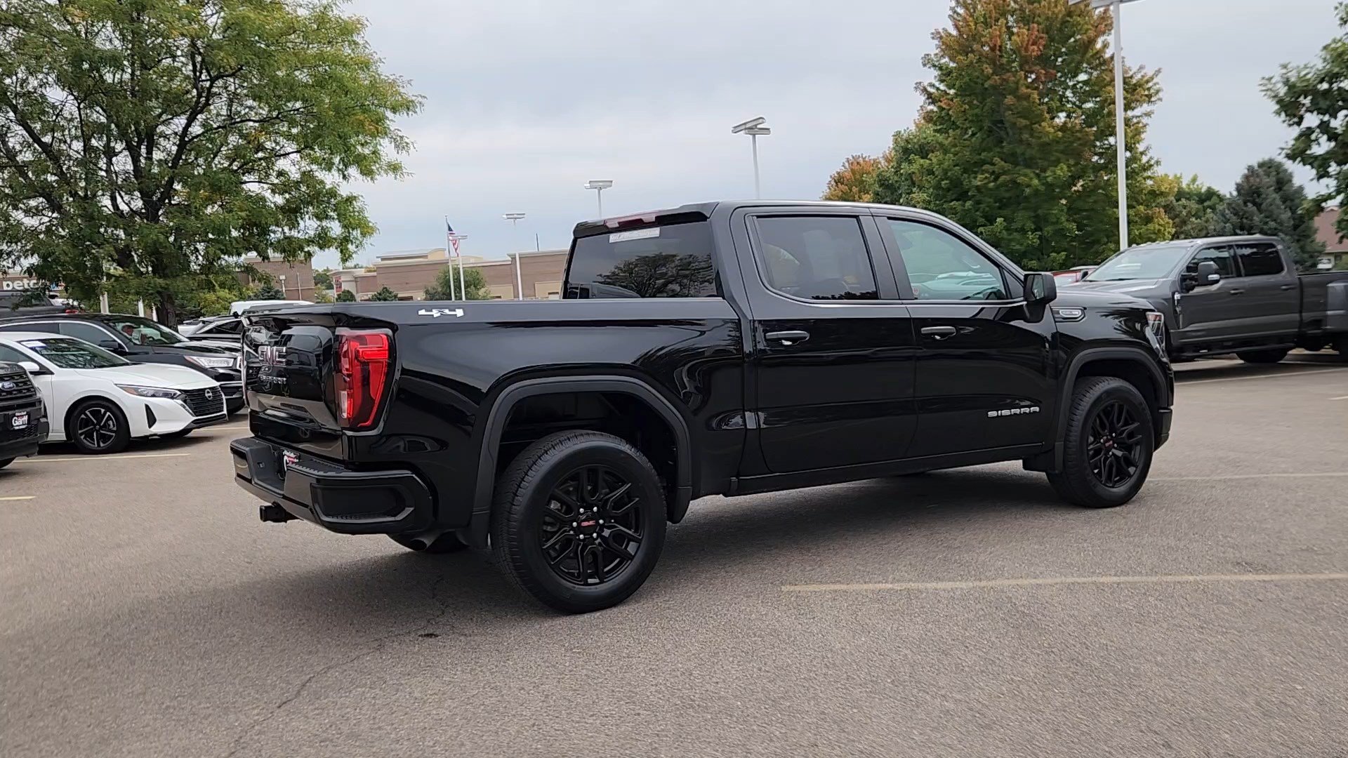 Used 2024 GMC Sierra 1500 Pro w/ Graphite Edition AWD/4WD image 15