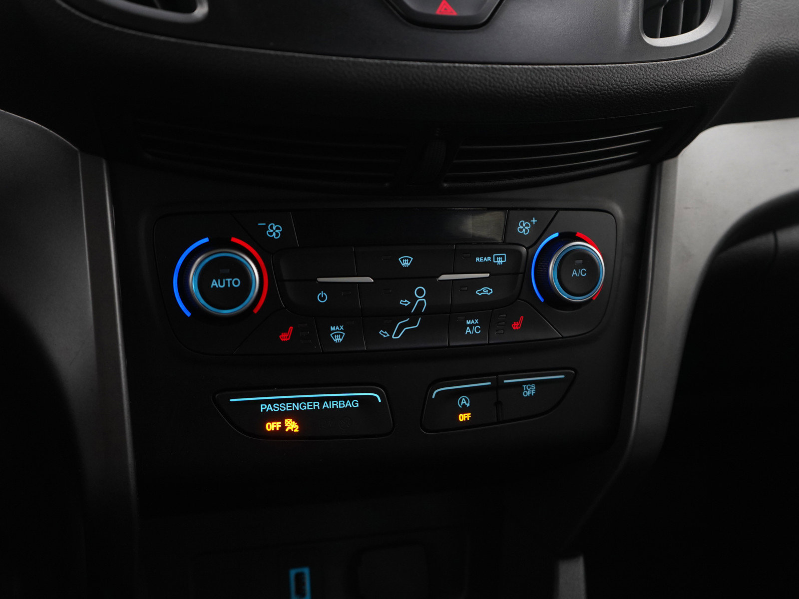 Used 2018 Ford Escape SE image 22