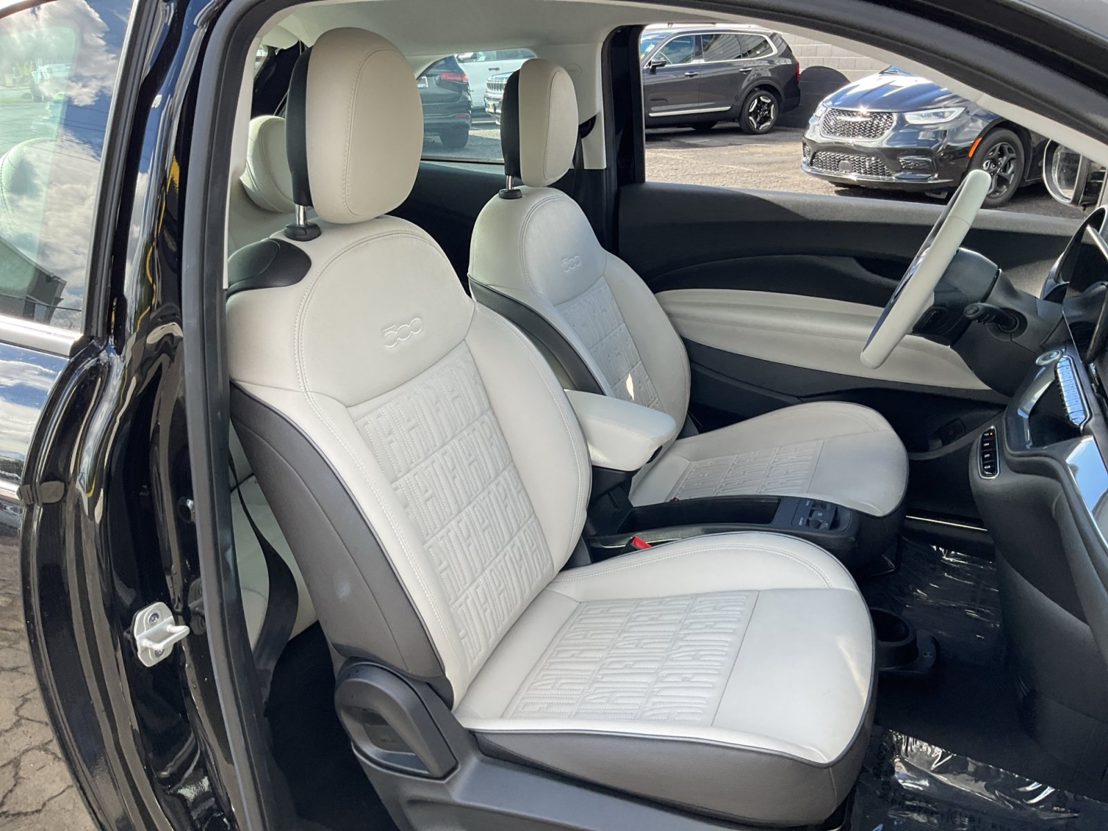 Used 2024 FIAT 500 e FWD image 22