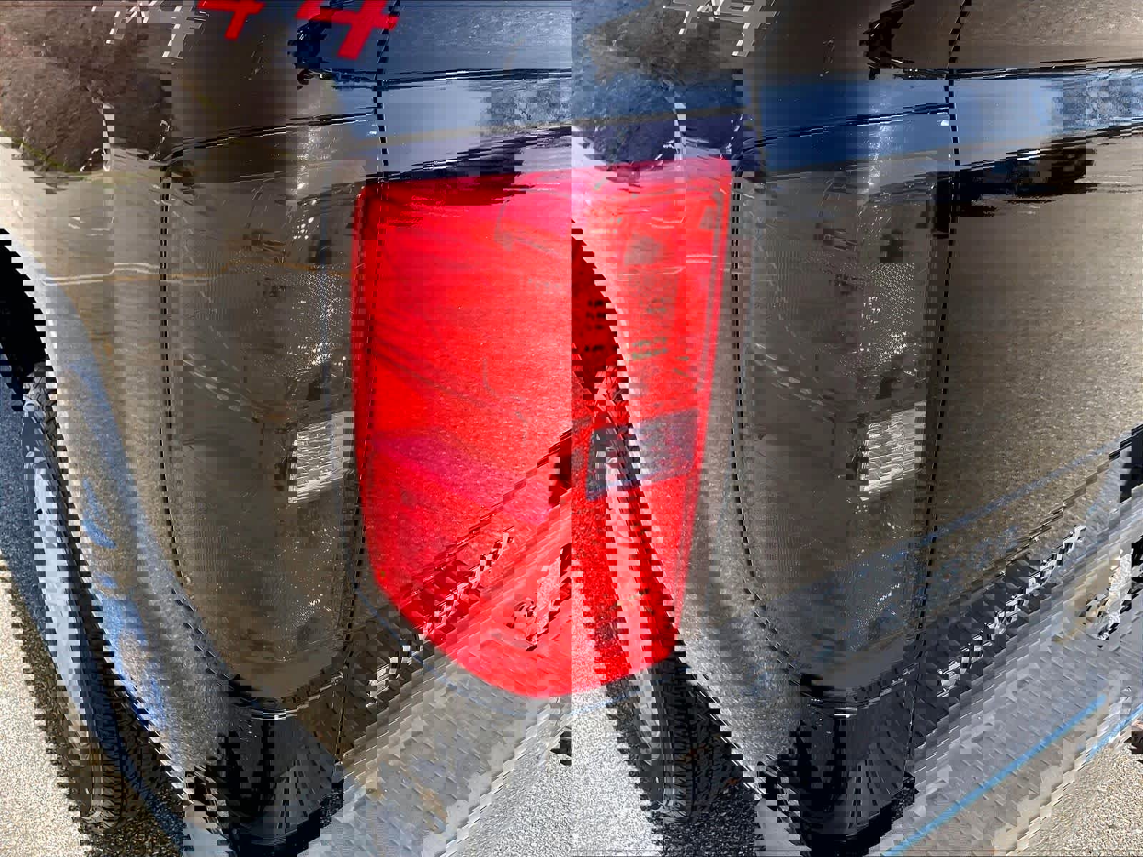 Used 2018 Chevrolet Silverado 1500 LT w/ All Star Edition image 32