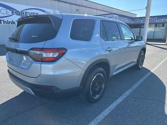 Certified 2025 Honda Pilot EX-L image 7