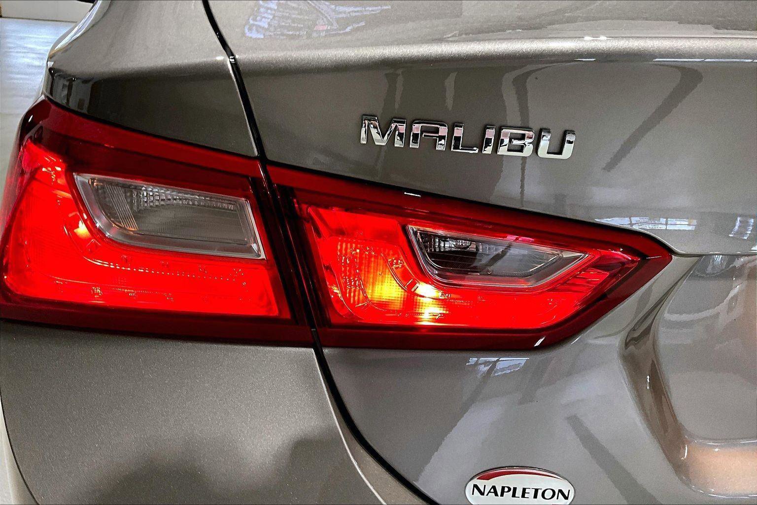 Used 2023 Chevrolet Malibu LT image 31