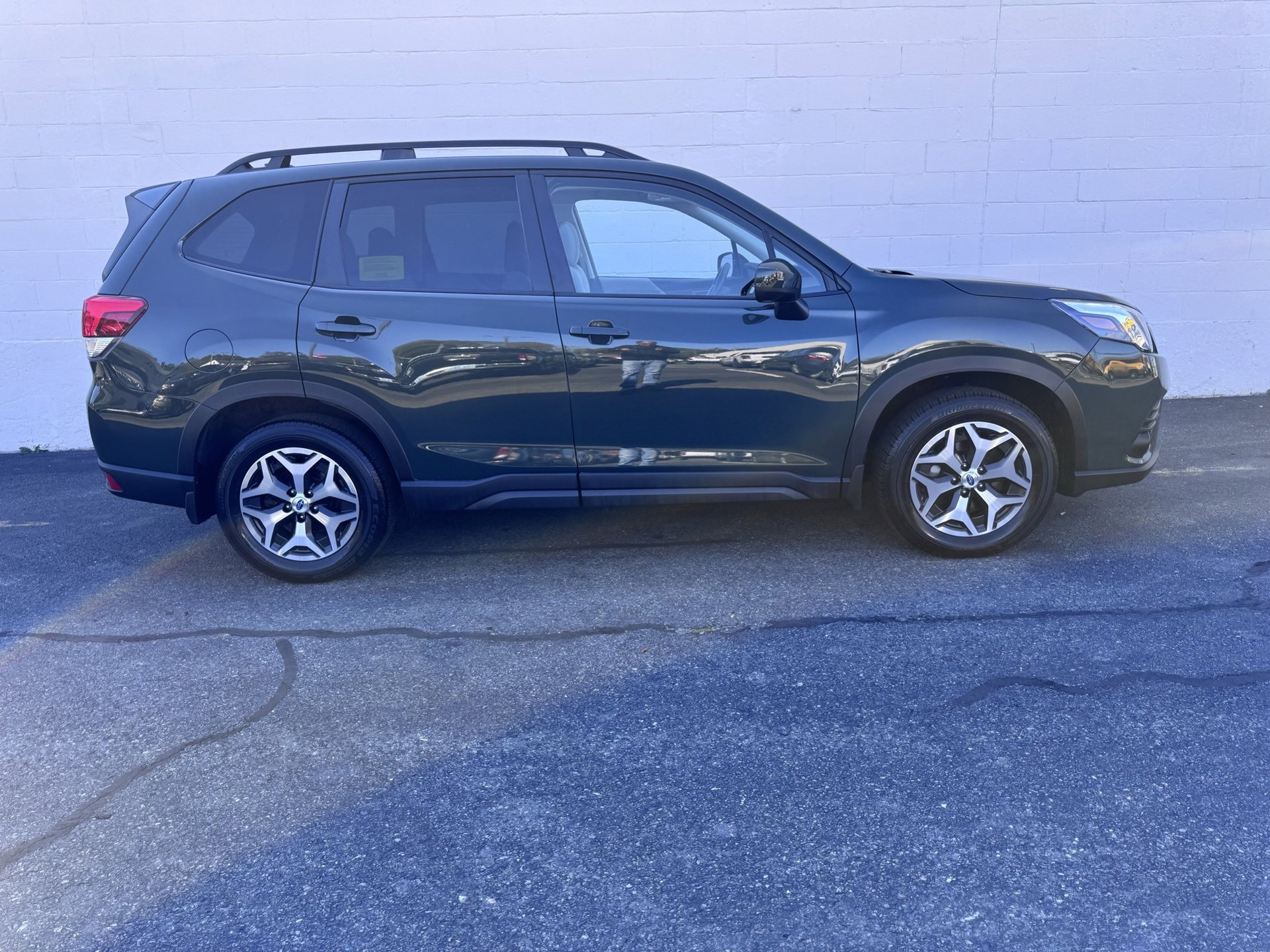 Used 2022 Subaru Forester Premium image 5