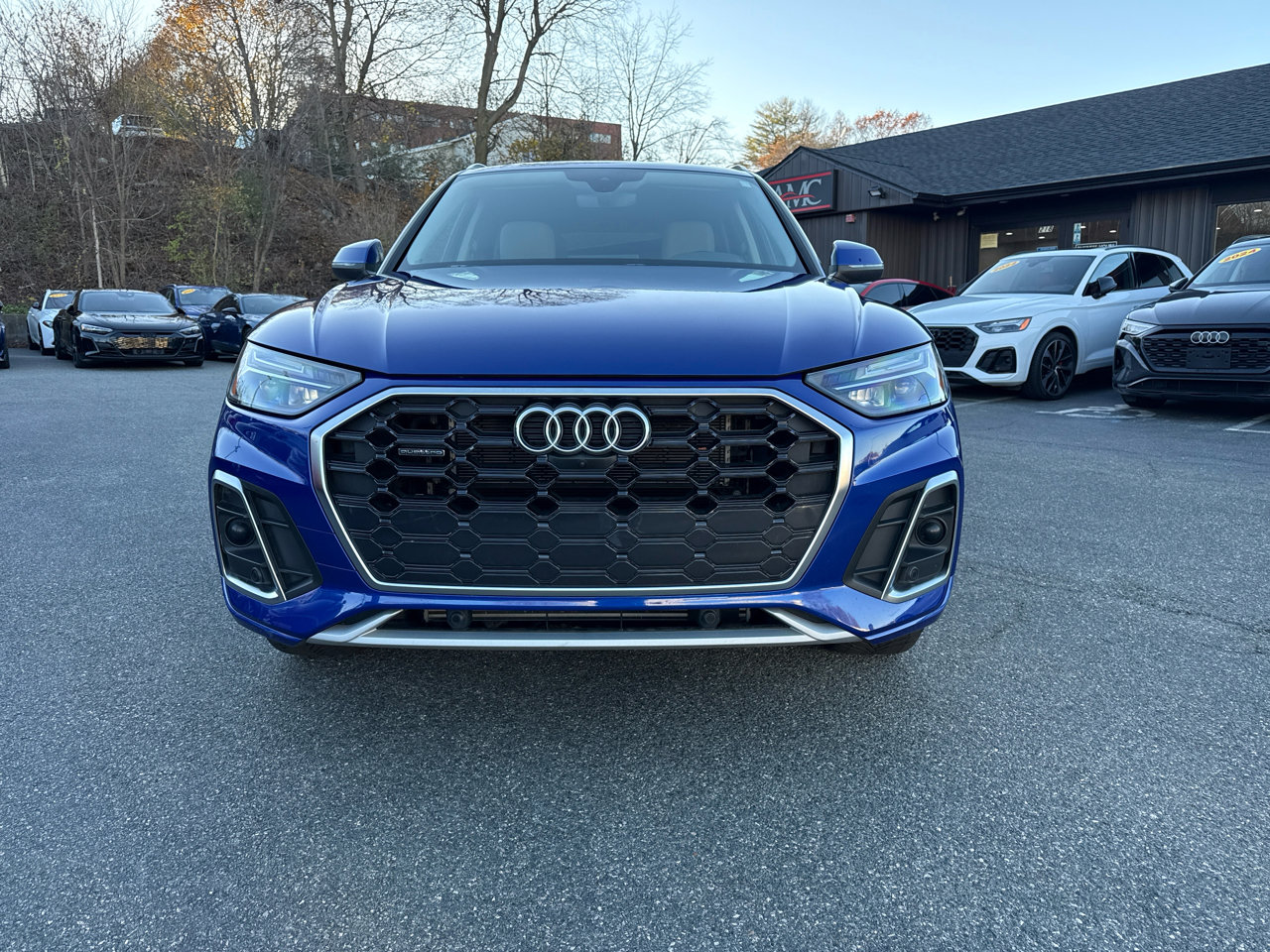 Used 2021 Audi Q5 e Premium Plus w/ Premium Plus Package image 4