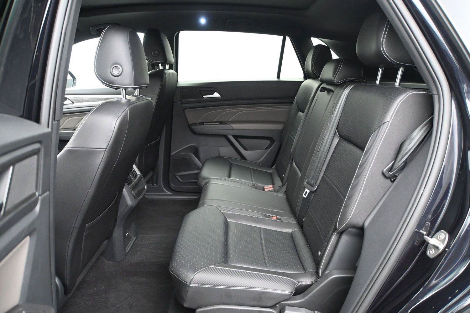 Used 2023 Volkswagen Atlas Cross Sport SE w/ Panoramic Sunroof Package AWD/4WD image 10
