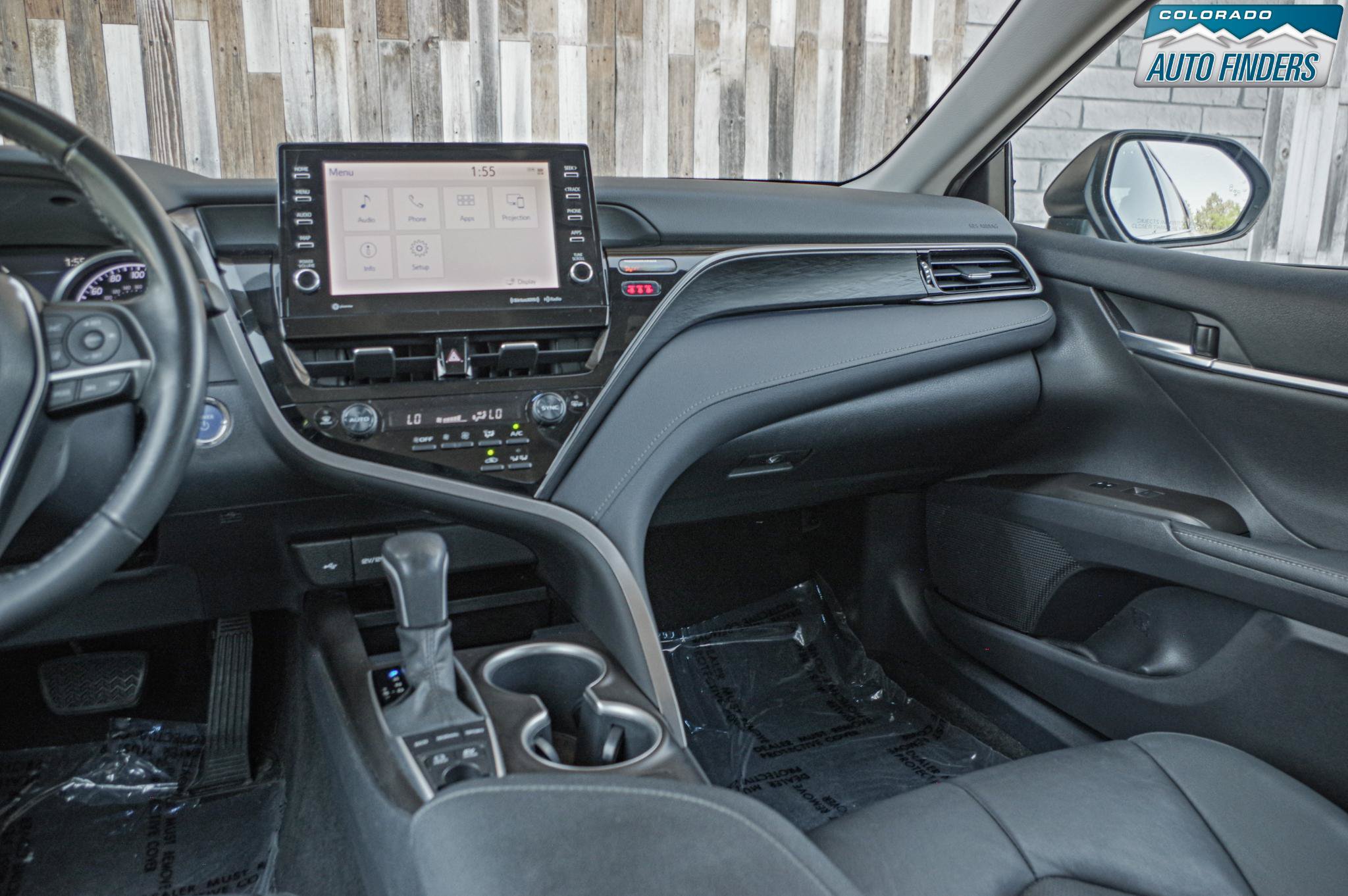 Used 2021 Toyota Camry XLE FWD image 17
