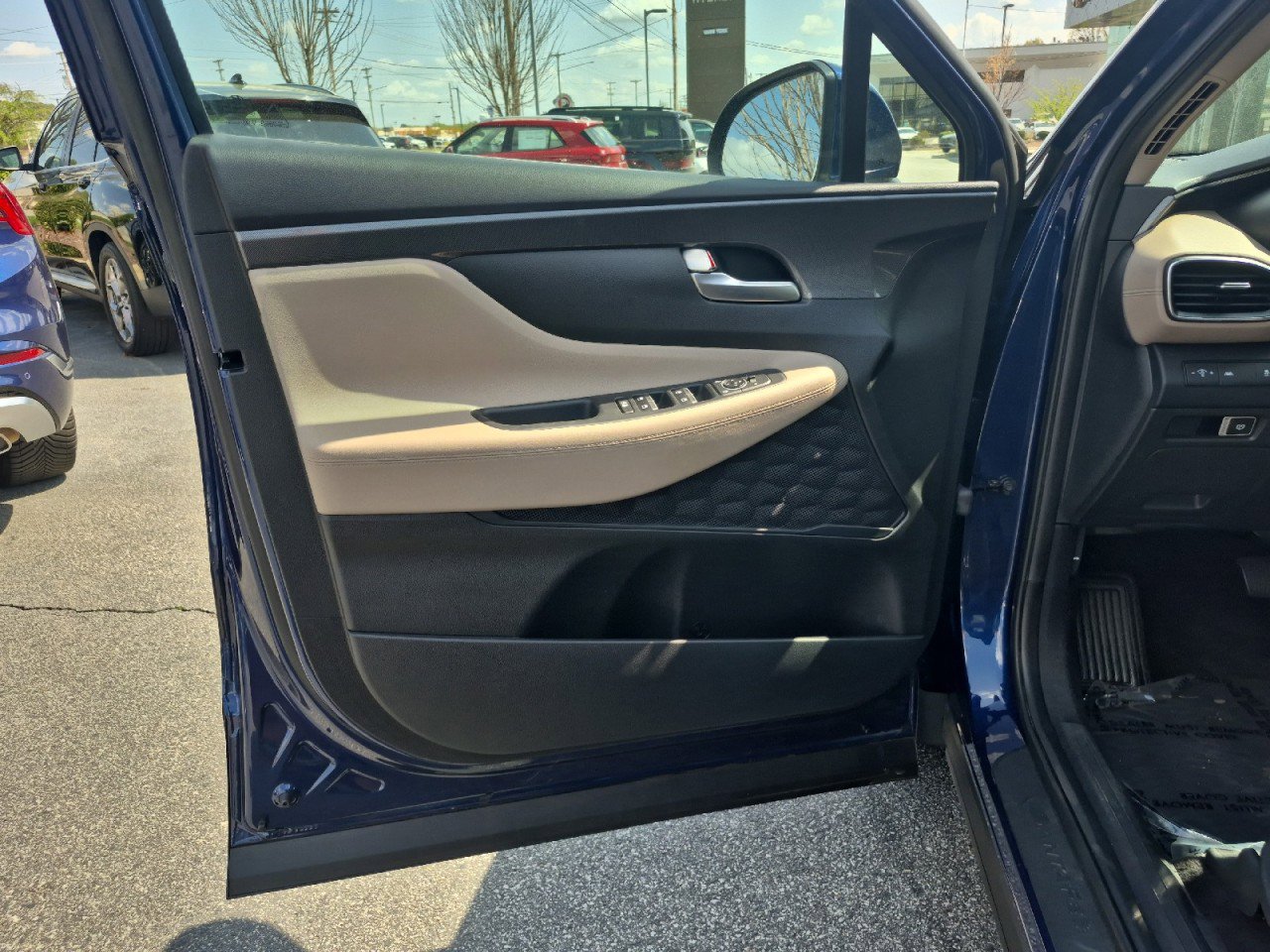 Used 2023 Hyundai Santa Fe SE image 24