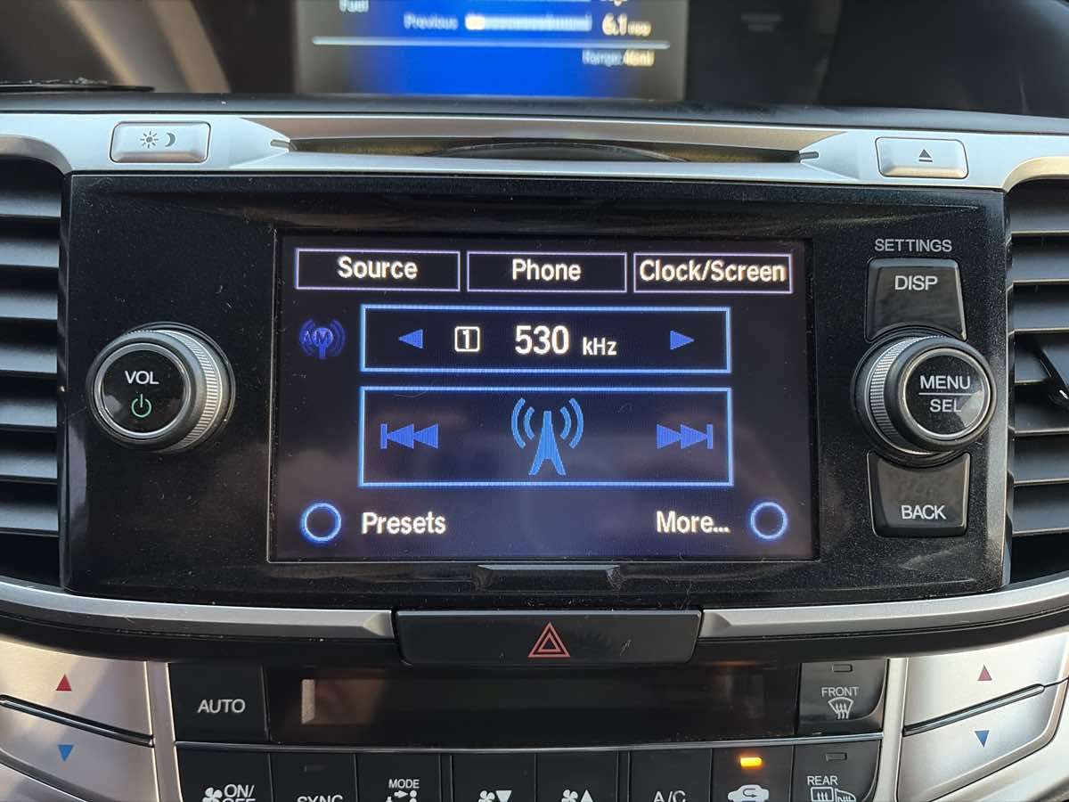 Used 2013 Honda Accord EX-L image 38