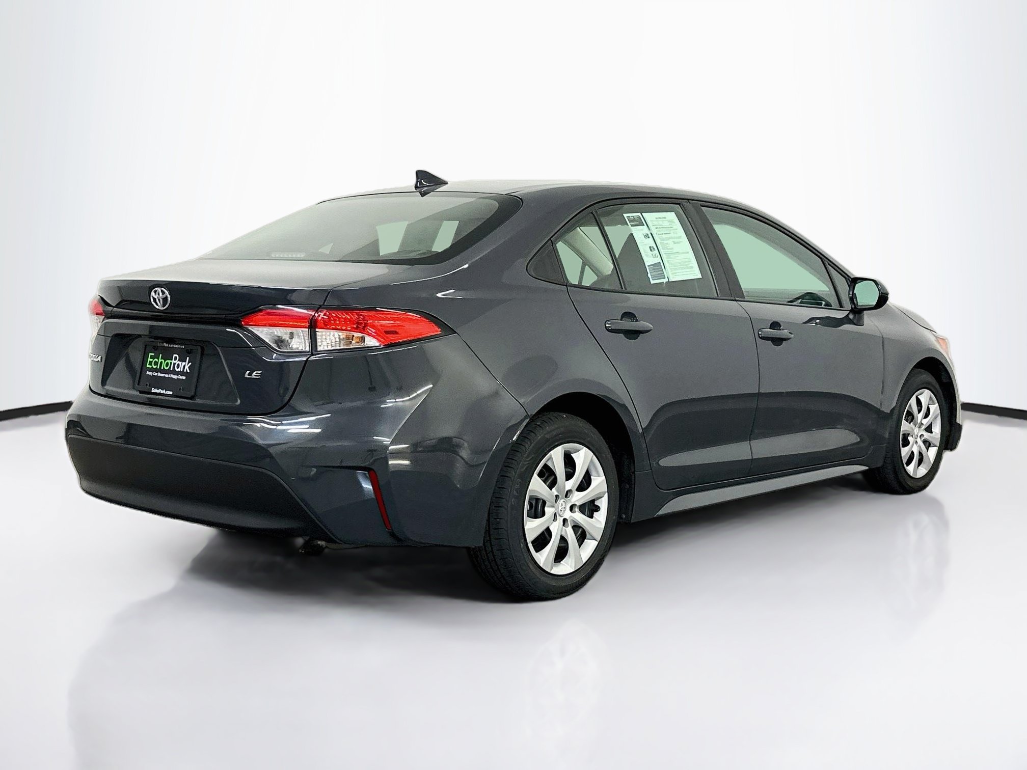 Used 2025 Toyota Corolla LE FWD image 9