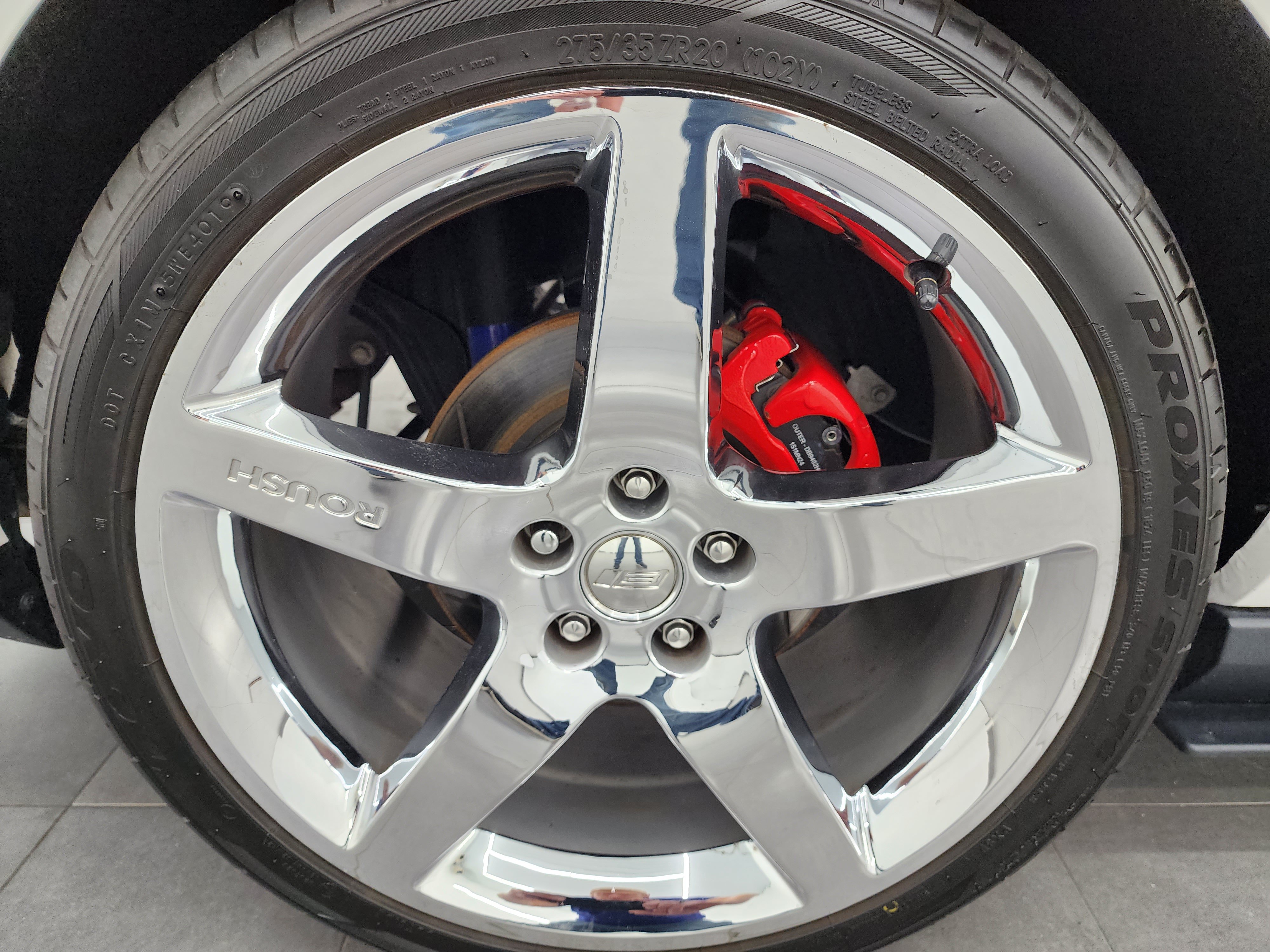 Used 2012 Ford Mustang GT Premium w/ HID Headlamps & Security Pkg RWD image 45