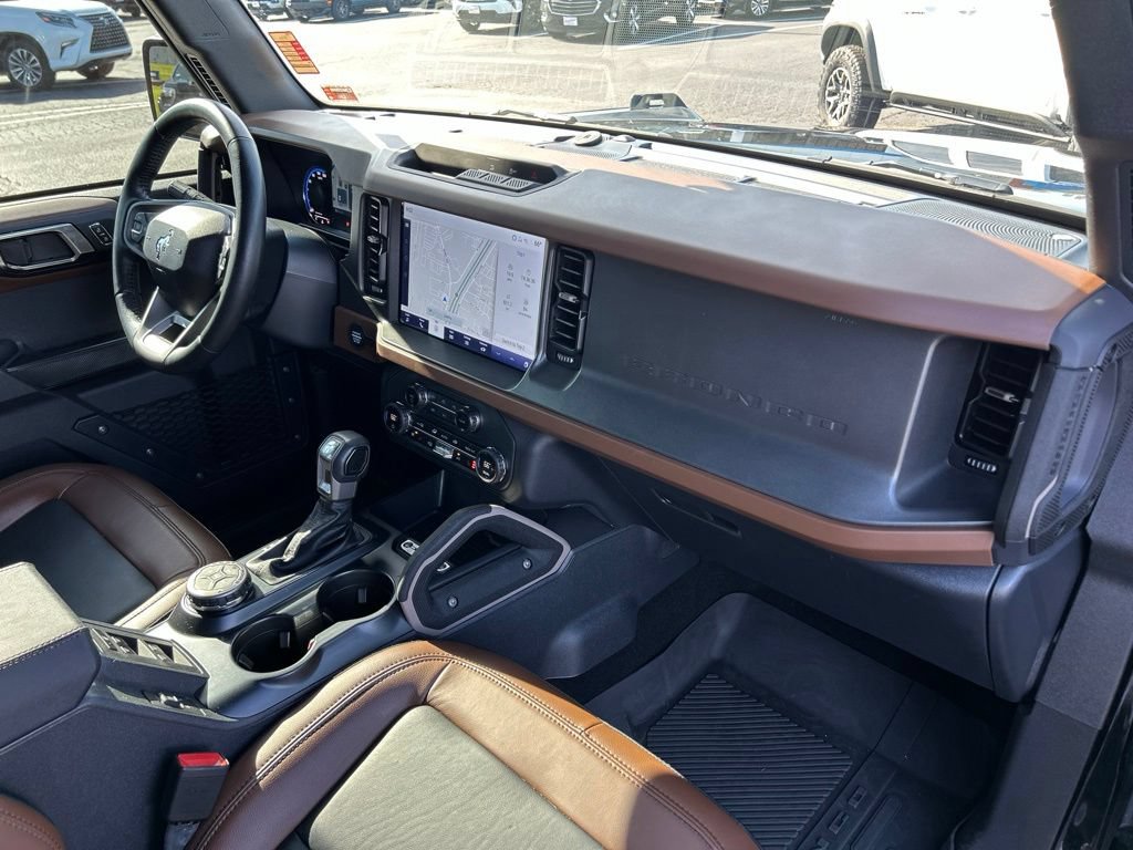 Used 2024 Ford Bronco Outer Banks AWD/4WD image 46