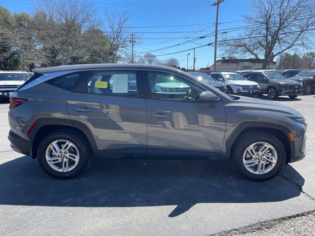 Certified 2025 Hyundai Tucson SE AWD/4WD image 4