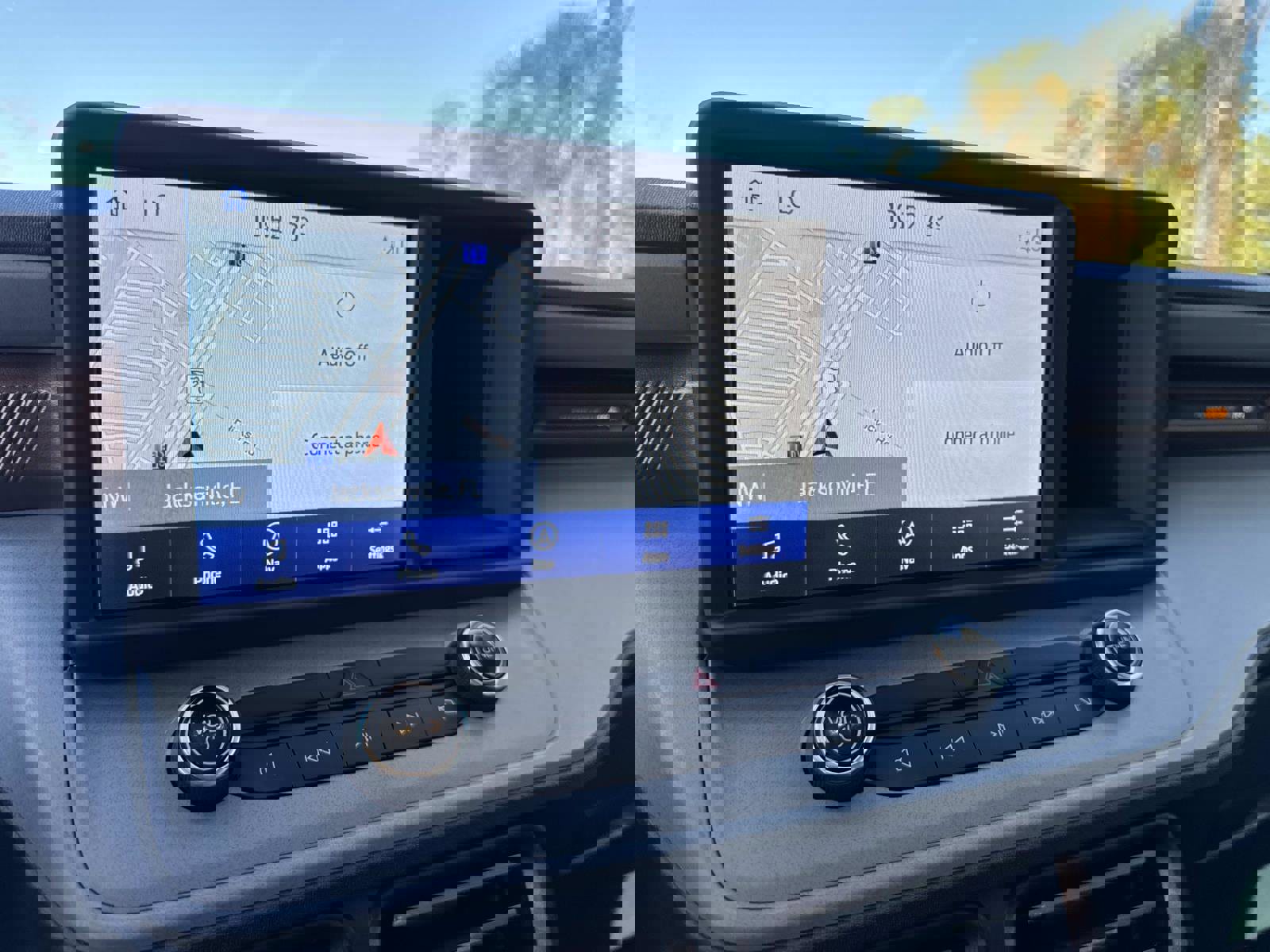 Used 2024 Ford Maverick Lariat image 23