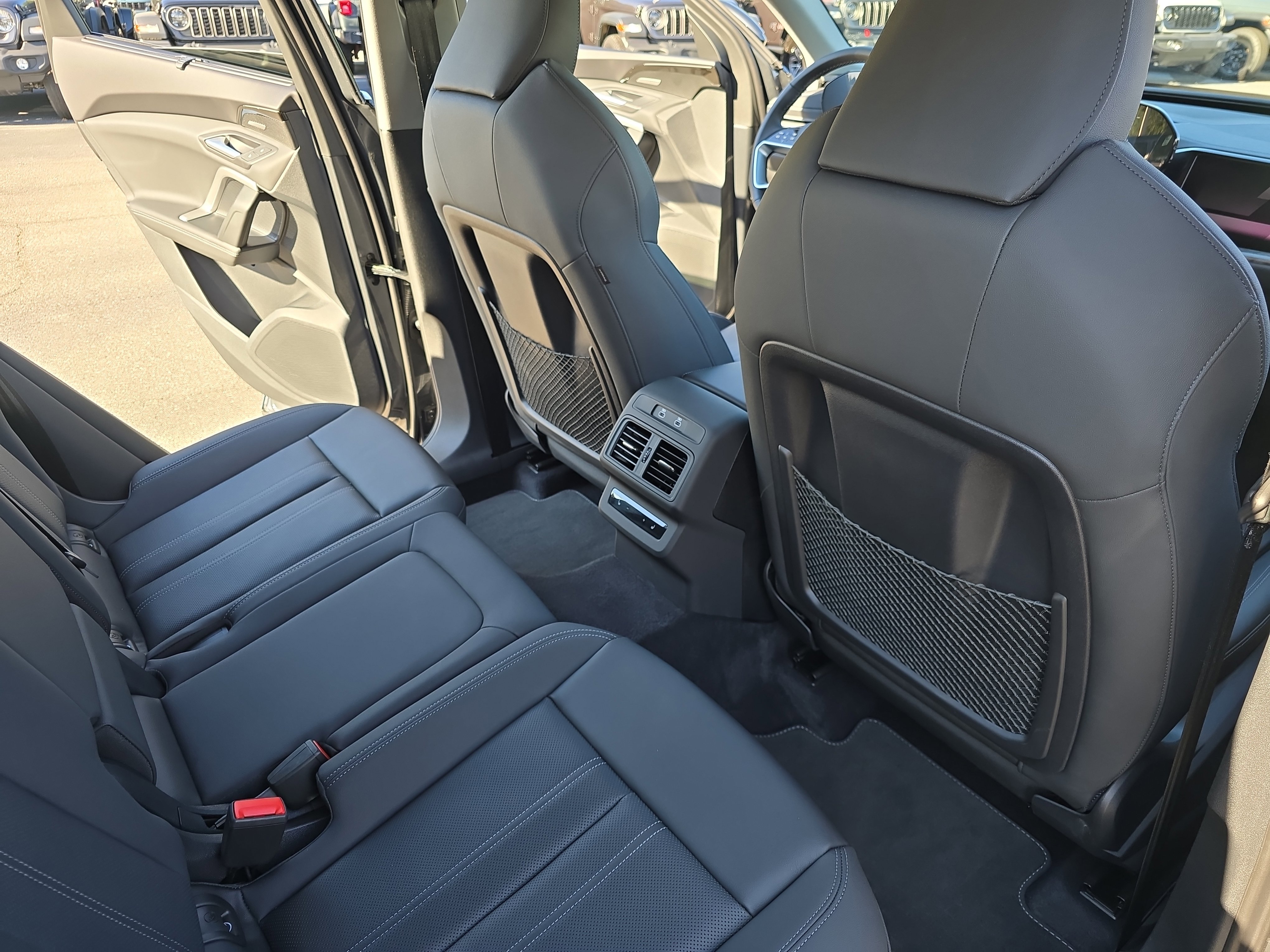 Used 2025 Audi Q5 Prestige AWD/4WD image 11