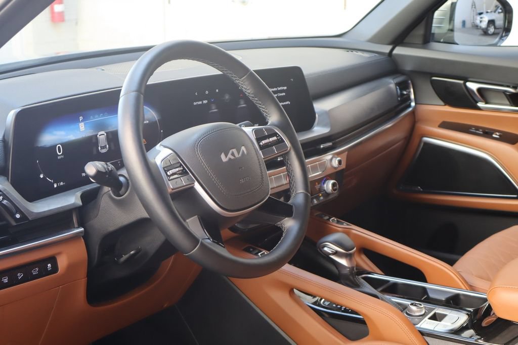 Used 2025 Kia Telluride SX X-Line AWD/4WD image 32