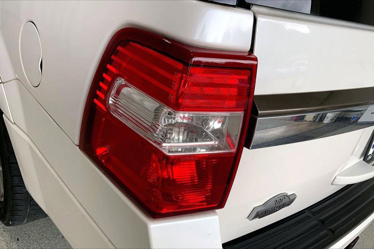 Used 2017 Ford Expedition EL King Ranch RWD image 13