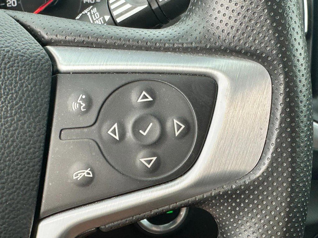 Used 2024 GMC Terrain SLE image 19