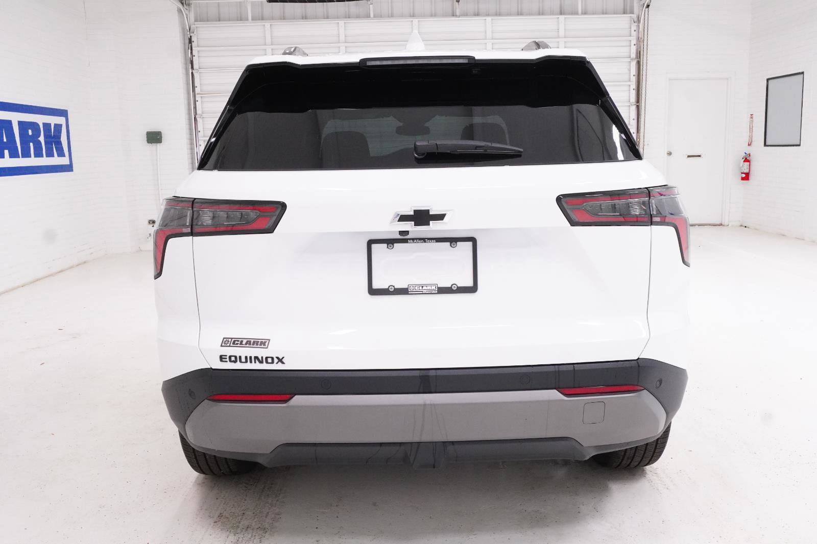 New 2026 Chevrolet Equinox LT w/ Midnight Edition image 6