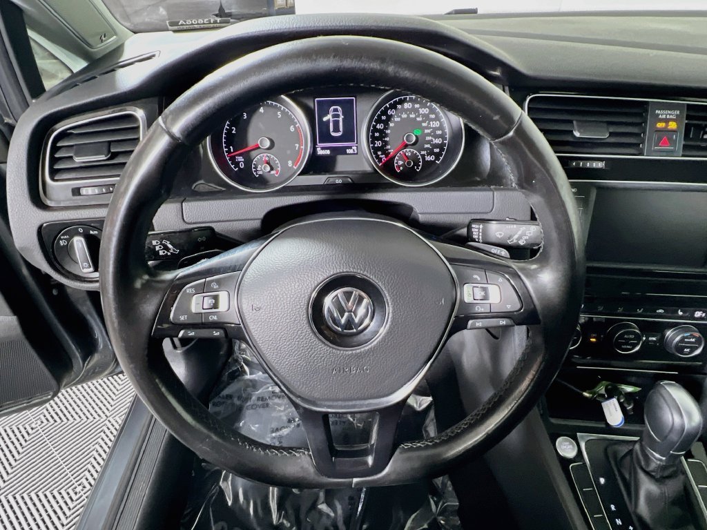 Used 2017 Volkswagen Golf SEL FWD image 10